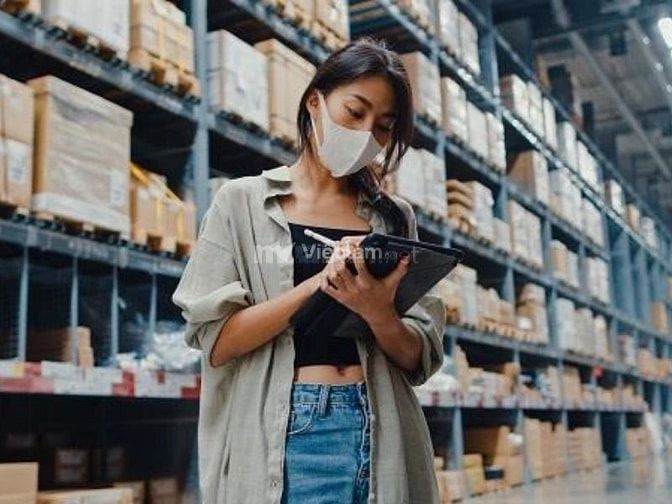 Công việc của một nhân viên kho shop quần áo part-time TPHCM