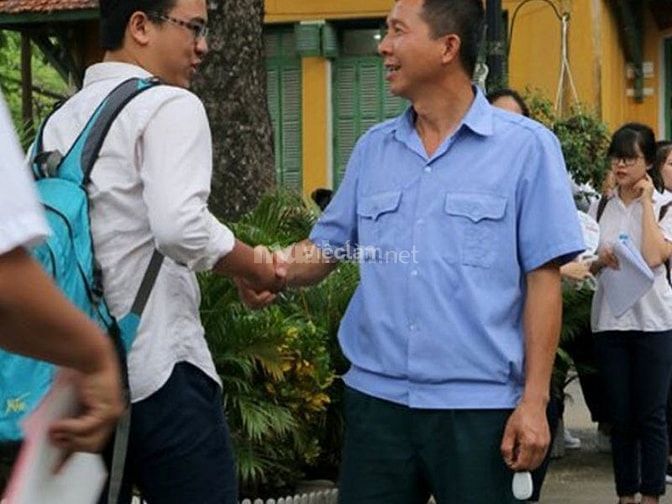 Bảo vệ trường học