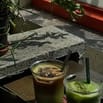 Anh cần thêm 2 bạn trực quầy bán hàng cho khách