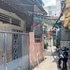 Kẹt tiền cần Bán gấp nhà cấp 4 đường Bến Vân Đồn Q4