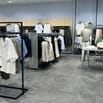 Tuyển gấp 03 nhân viên bán quần áo tại Trung Tâm Thương Mại