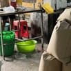 Cần nắm nữ đứng máy ép, nam đổ kéo trộn keo