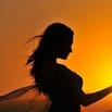 Cần gấp 03 Nữ trung tuổi bán hàng đồ uống cho mẹ và bé