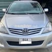 Toyota Innova 2011 G