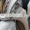 Bán xe Kymco people 16 fi 125cc màu trắng.
