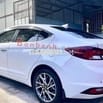 Hyundai Elantra 2.0 AT 2021-Màu trắng