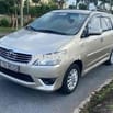 Toyota Innova 2013 2.0E - 150000 km