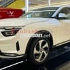 VINFAST VF8 2025
