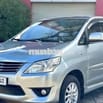 Toyota innova 2012