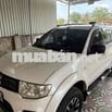 Mitsubishi Pajero Sport Trắng