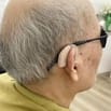 Dù đôi mắt không còn sáng rõ, bác vẫn muốn đôi tai mình được lắng nghe