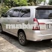 Toyota Innova J 2014 Bạc 8 chỗ