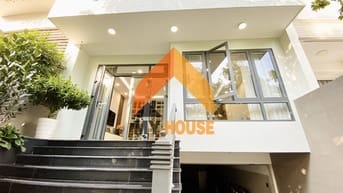 VILLA HIỆN ĐẠI Q2 FULL NỘI THẬT CHÂU ÂU 4PN GIÁ RẺ