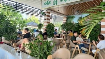 Không người trông coi quán Cần sang quán cafe gấp 