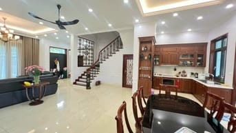 Liền kề Bắc Từ Liêm, 140m2, mặt tiền 8.2m. Kinh doanh sầm uất