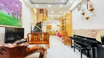 Cần vốn bán nhà hẻm 5m- 2,88 tỷ/ 56m2. Tôn Thất Thuyết, P.18, Quận 4