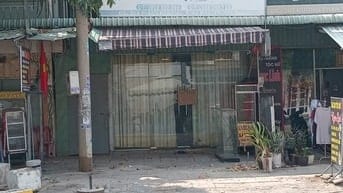 Cho thuê 303d  mặt đường Thân văn Nhiếp q2