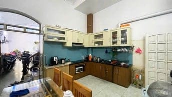 Bán nhà mặt đường Vũ Trọng Khánh tuyến 2 Văn Cao