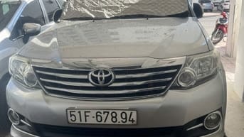 Bán xe Fortuner 7 chỗ, chạy xăng, số tự động, đời 2016, xe đẹp zin