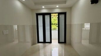 MT kinh doanh 4,2x20m, 1 trệt 4 lầu, Bến Thành, Quận 1