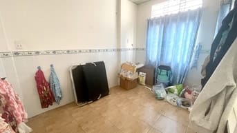 Bán gấp nhà Võ Văn Kiệt, Quận 1, 25m2, 3 tầng, nở hậu, chỉ 2 tỷ nhỉnh