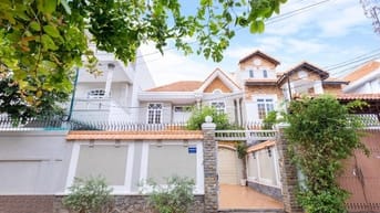 Bán VIllas đẹp khu trung tâm Võ Thị Sáu Tp Vũng Tàu (10*20m CN 189m2)