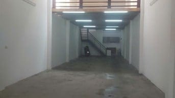 Cho thuê mặt bằng nhà nguyên căn mặt tiền Lê Văn Khương, ngang 5x33m