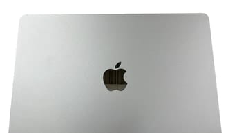 Macbook Air M2  hàng Like new 99%