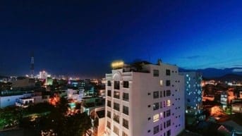 Cho thuê căn hộ khách sạn gần bãi tắm Hòn Chồng, Nha Trang 