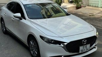 Mazda 3 1.5 Luxury Vin 2022 Đk T1/2023 màu trắng xe cực đẹp 