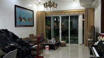 Bán nhà phân lô vỉa hè Trần Quốc Hoàn, Cầu Giấy, 62m2, 5 tầng, Gara 