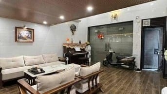 Nhà Đẹp Phố VIP Hoàng Cầu, Đống Đa 39m, 4 tầng, mt  5m, giá 12.95 tỷ.