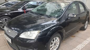 Chính chủ bán xe Ford Focus 1.8 số sàn 2009 mầu đen, giá 195 triệu