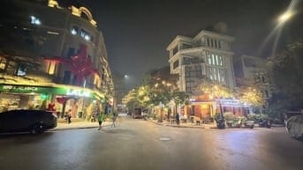 Biệt thự đơn lập 170m , Nguyễn xiển thanh Xuân Hà Nội 