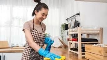 Tuyển gấp cô giúp việc chăm bé 6 tháng tuổi