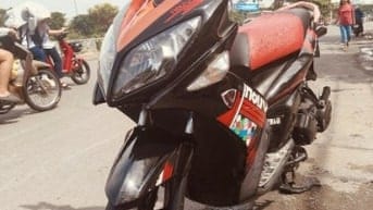 Bán gấp xe Yamaha Nouvo 4 đời 2011, máy êm, mới thay cặp vỏ