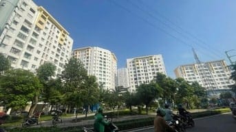 Bán căn Shophouse chung cư Khuông Việt, 102m2, 2pn, 5.3 tỷ, có sổ