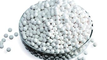 Bán hạt hút ẩm nhôm hoạt tính Activated Alumina Al203oxit nhôm giá rẻ