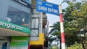 Bán gấp nhà cấp 4 mặt phố Chùa Quỳnh, 2 mặt tiền thông thoáng