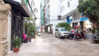 CC Nguyễn Thị Tần P2 Q8 2PN 2 ban công 60,3m2 cạnh chợ Rạch Ông