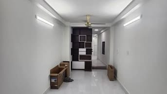 Nhà mới 3 tầng, hẻm xe hơi, 40m2, 3PN, 3WC, đường Âu Cơ, Q. Tân Bình.