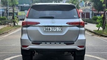 Toyota fotuner 2.7 máy xăng, tự động, 1 cầu nhập thái lan 2017, xe đi 