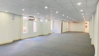 Cho thuê 350m2 văn phòng trên tòa nhà Hạng A đầu tiên tại Hải Phòng, k