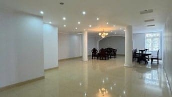 Biệt thự căn góc 4 tầng quận 7 ngang gần 20 m,Hơn 300 m2 thổ cư ,27 tỷ