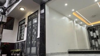 Bán nhà khung bê tông mới xây 6 tầng, diện tích 41 m2, 