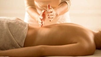 Mai Hiền lớn tuổi trên U40,  NHẬN LÀM DỊCH VỤ MASSAGE THƯ GIÃN, BODY 