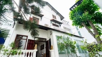 Villa sân vườn, hồ bơi, p.Thảo Điền, khu an ninh, chỉ 70 triệụ/ tháng