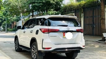 ROYALCAR CHO THUÊ XE TỰ LÁI GIAO NHẬN XE TẬN NƠI