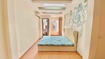 Bán Nhà Hoàng Mai 5 Tầng 30m 4 Ngủ Mt 4m ô Tô đỗ Cách 20m