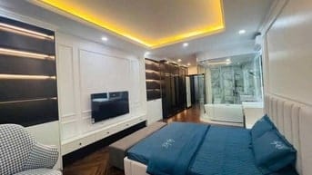 Dvu mỗ lao 48m2x5T thang máy lô góc